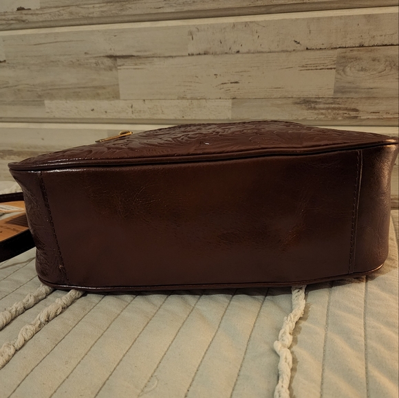 Patricia Nash Braydon - Picture 3 of 15